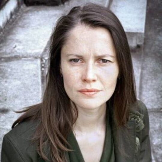 																Céline Curiol