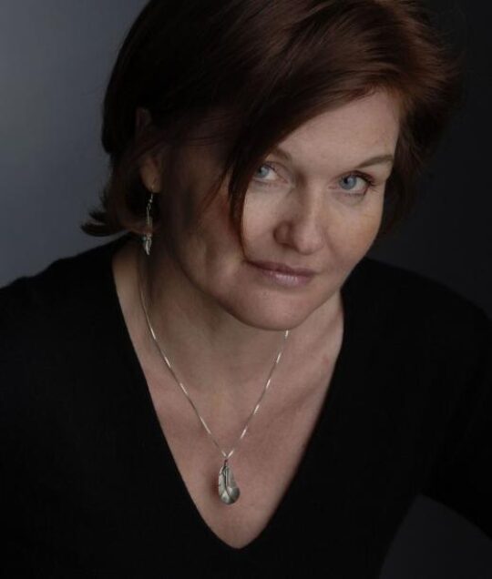 																Vivianne Perret